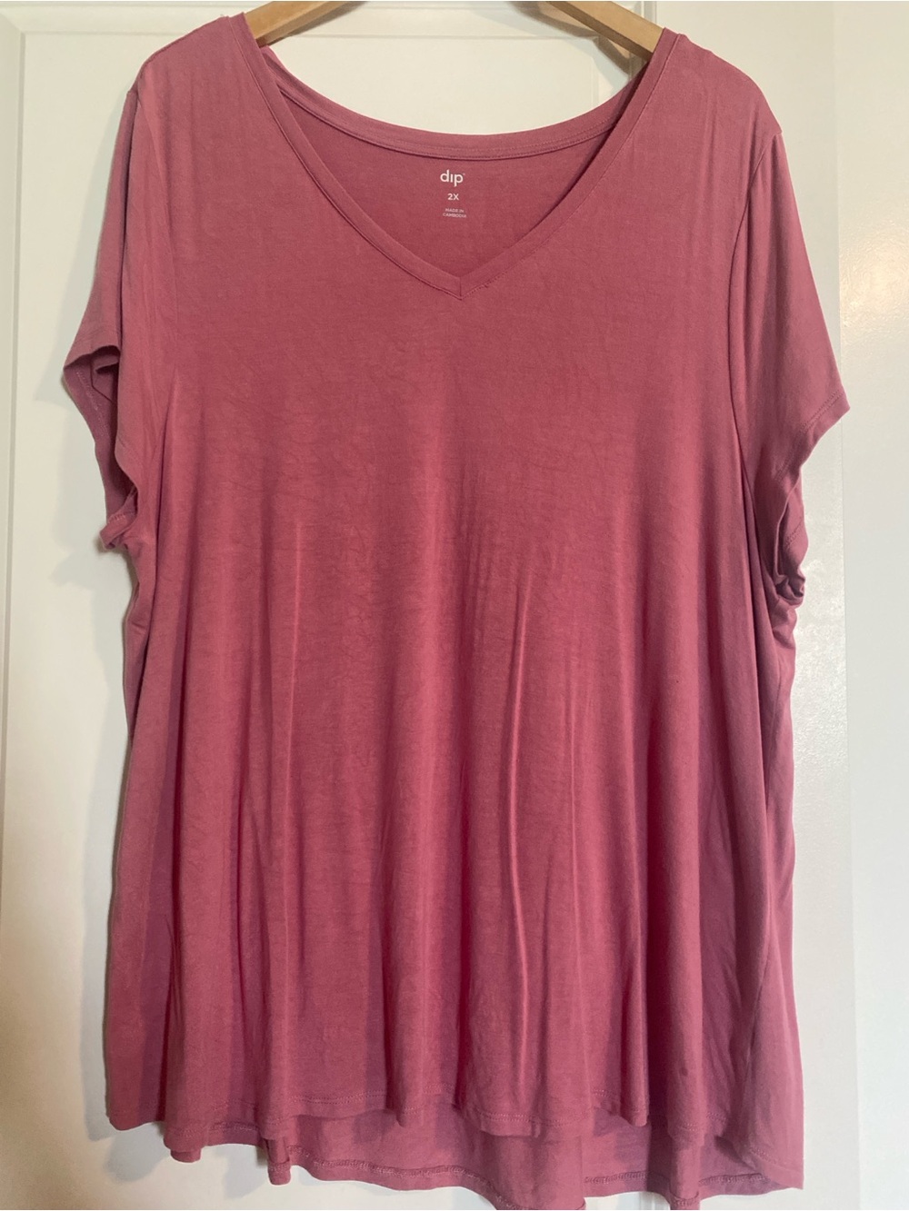 dip Dusty Rose V-Neck Short Sleeve Top